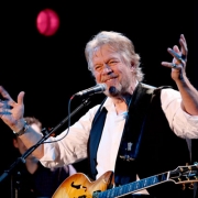 Randy Bachman Explains What To Do When A Fight Breaks Out In The Audience